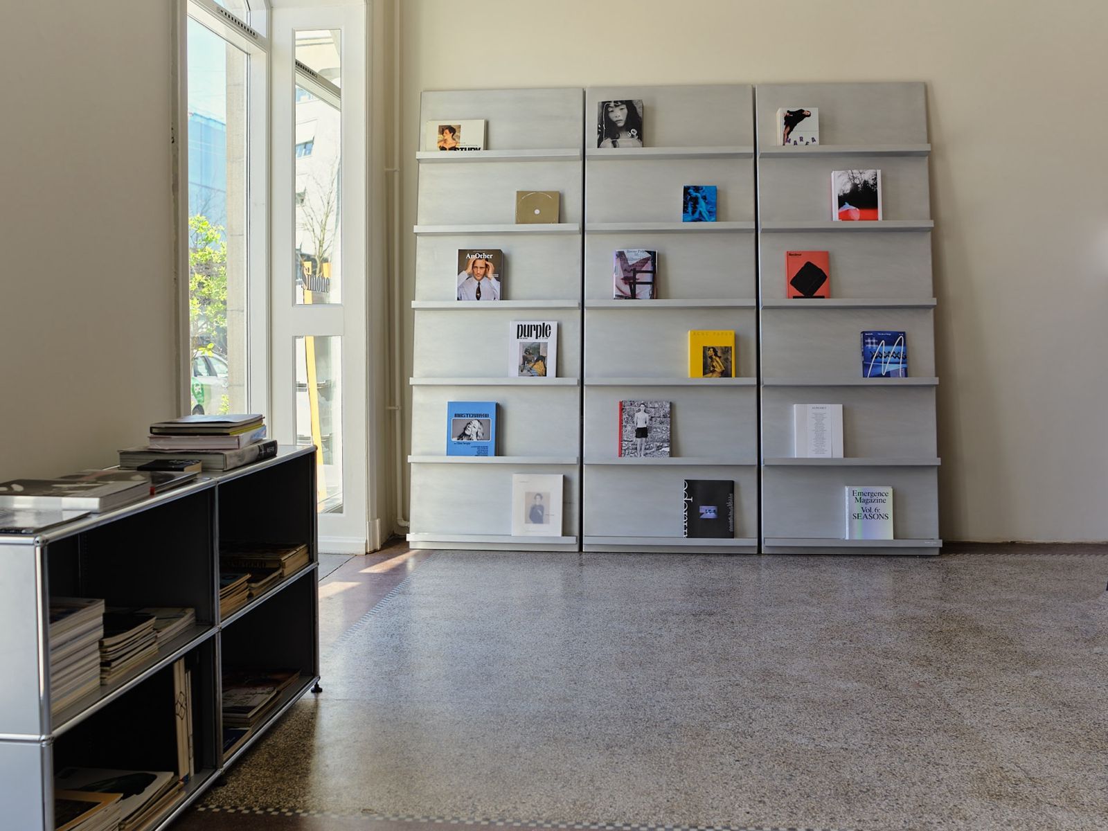 Aluminium magazine display by Kasper Kyster